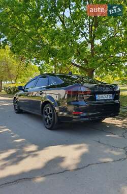 Седан Ford Mondeo 2007 в Южном