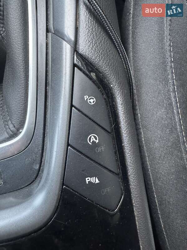 Ліфтбек Ford Mondeo 2015 в Тячеві