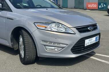 Ліфтбек Ford Mondeo 2013 в 