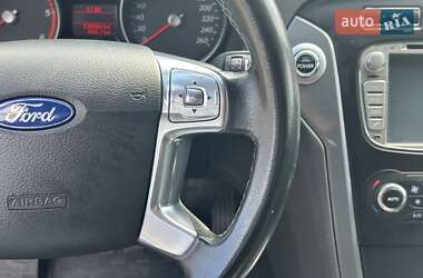 Ліфтбек Ford Mondeo 2013 в 