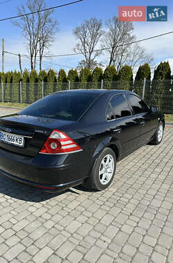 Седан Ford Mondeo 2004 в 