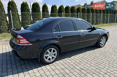 Седан Ford Mondeo 2004 в 