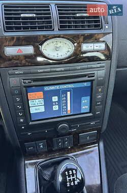 Седан Ford Mondeo 2004 в 