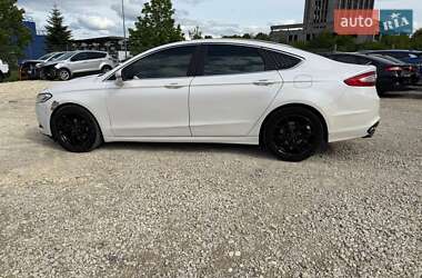 Седан Ford Mondeo 2015 в 
