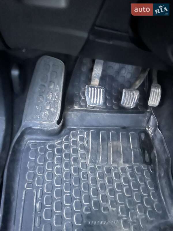 Лифтбек Ford Mondeo 2010 в Каменке-Бугской