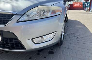 Ліфтбек Ford Mondeo 2010 в 