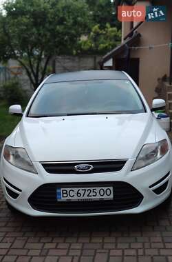 Седан Ford Mondeo 2012 в 