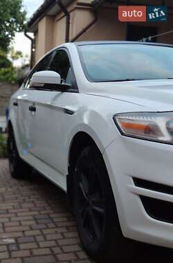 Седан Ford Mondeo 2012 в 