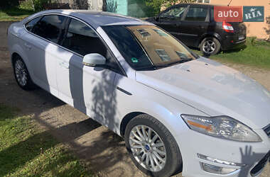 Седан Ford Mondeo 2013 в 