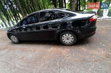 Седан Ford Mondeo 2011 в 