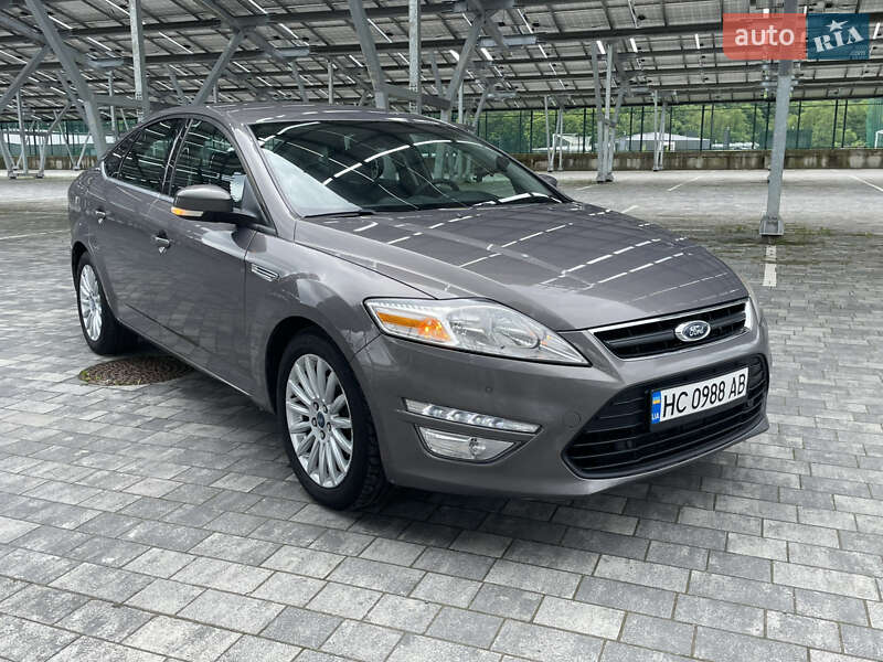 Лифтбек Ford Mondeo 2014 в Львове