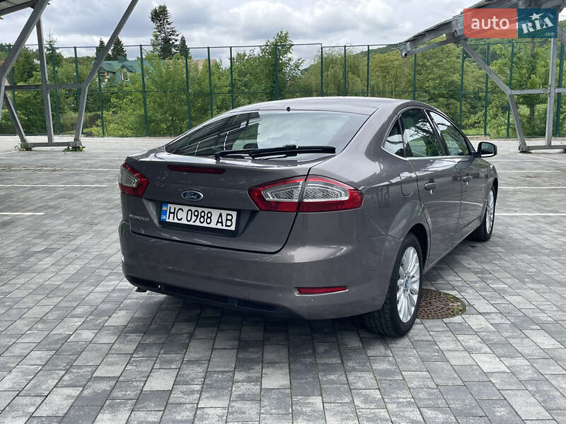 Лифтбек Ford Mondeo 2014 в Львове