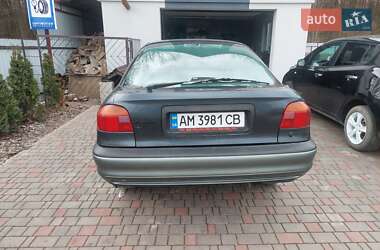 Ліфтбек Ford Mondeo 1993 в 