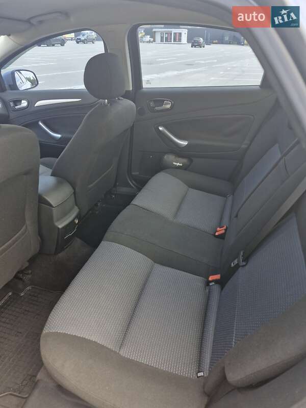 Седан Ford Mondeo 2007 в Киеве