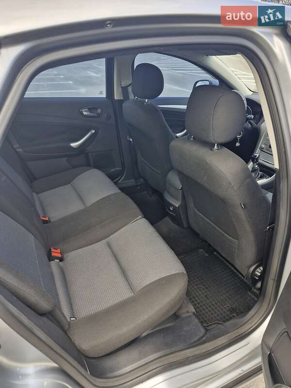 Седан Ford Mondeo 2007 в Киеве