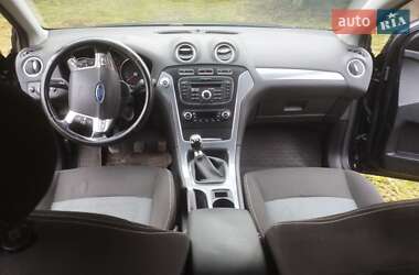 Седан Ford Mondeo 2011 в 