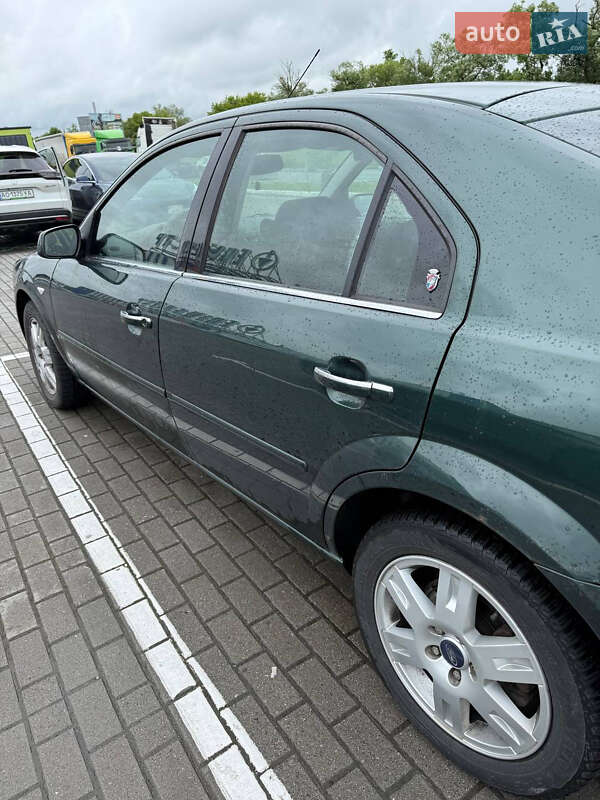 Лифтбек Ford Mondeo 2003 в Львове