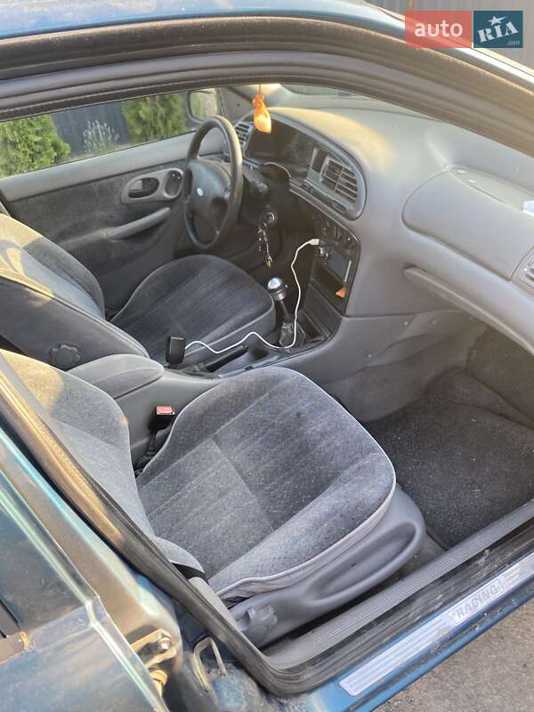 Седан Ford Mondeo 1993 в Любашевке