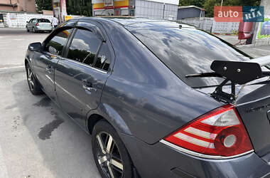 Ліфтбек Ford Mondeo 2006 в 