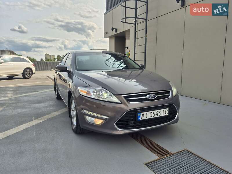 Седан Ford Mondeo 2011 в Киеве