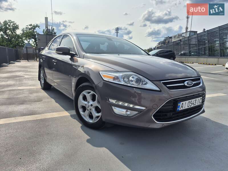 Седан Ford Mondeo 2011 в Киеве