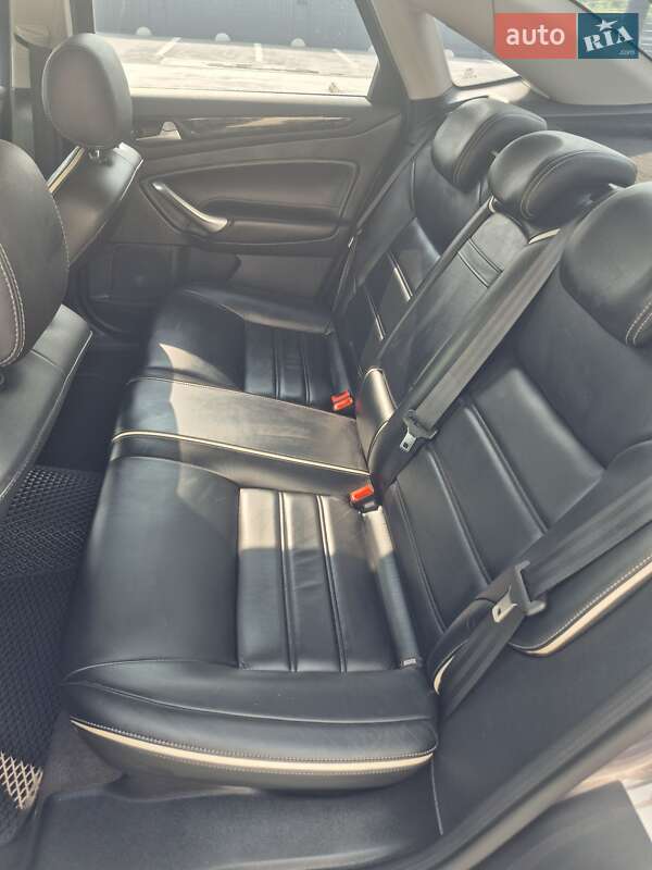Седан Ford Mondeo 2011 в Киеве