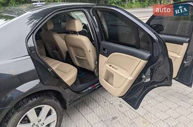 Ліфтбек Ford Mondeo 2005 в 