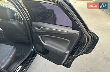 Седан Ford Mondeo 2011 в 