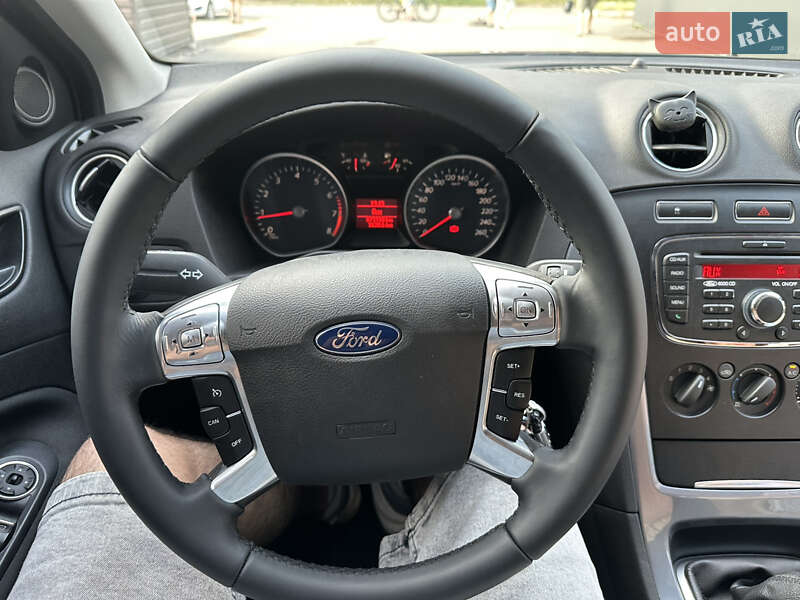 Седан Ford Mondeo 2011 в Дніпрі