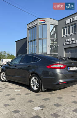 Лифтбек Ford Mondeo 2015 в 
