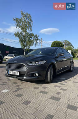 Лифтбек Ford Mondeo 2015 в 