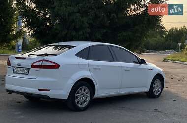 Лифтбек Ford Mondeo 2009 в 