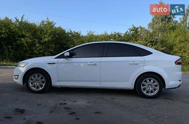 Лифтбек Ford Mondeo 2009 в 