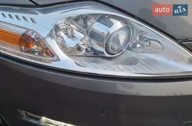 Універсал Ford Mondeo 2011 в 