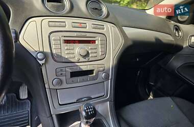 Лифтбек Ford Mondeo 2008 в 