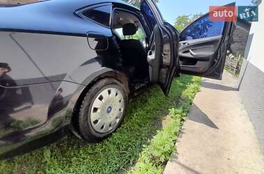 Седан Ford Mondeo 2011 в 