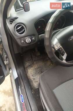 Седан Ford Mondeo 2010 в 