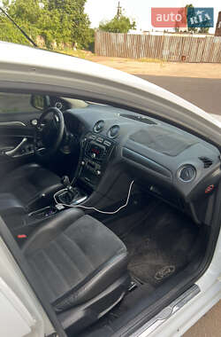 Ліфтбек Ford Mondeo 2008 в 