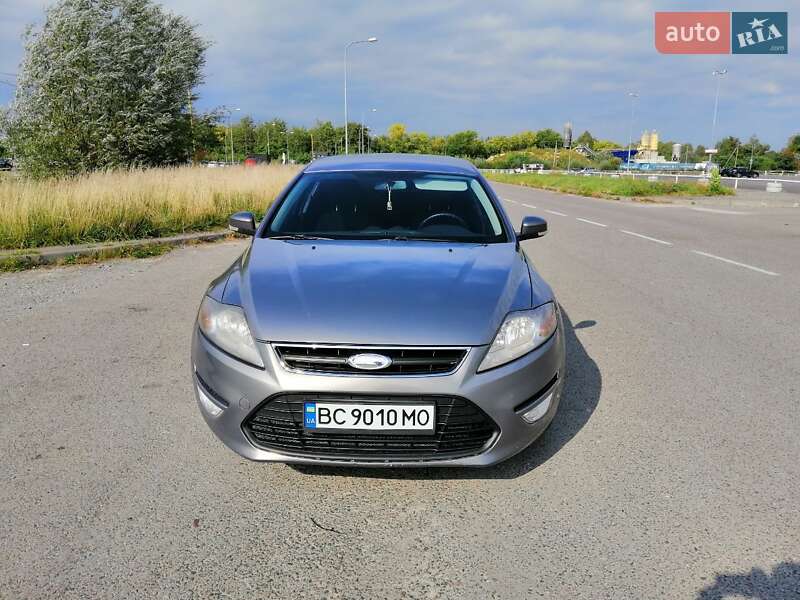 Седан Ford Mondeo 2011 в Львове