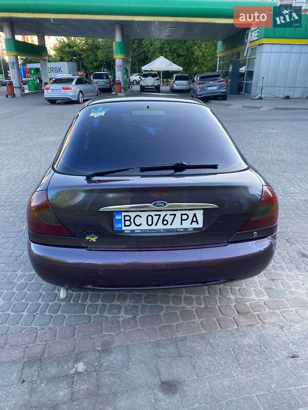 Лифтбек Ford Mondeo 1997 в Львове