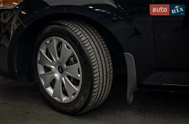 Седан Ford Mondeo 2012 в 