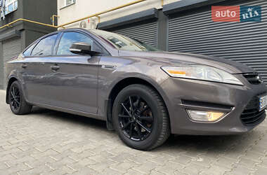 Седан Ford Mondeo 2011 в 