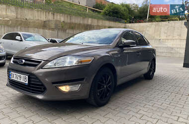 Седан Ford Mondeo 2011 в 