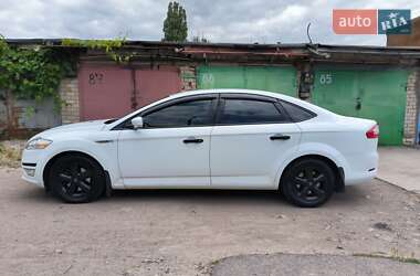 Седан Ford Mondeo 2011 в 