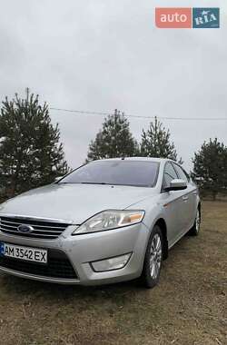 Седан Ford Mondeo 2010 в Мені
