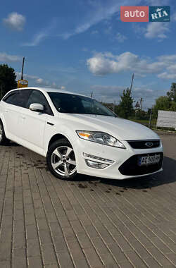 Универсал Ford Mondeo 2012 в 