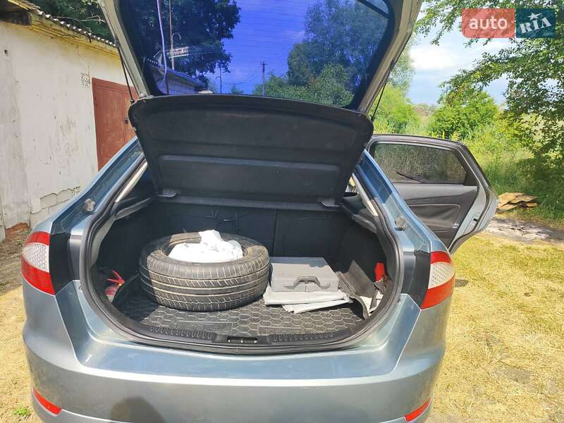 Лифтбек Ford Mondeo 2008 в Жидачове