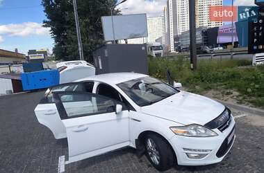 Седан Ford Mondeo 2011 в 