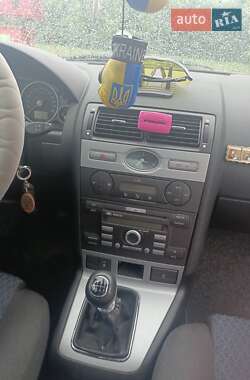 Седан Ford Mondeo 2006 в 