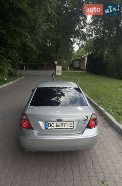 Седан Ford Mondeo 2002 в 
